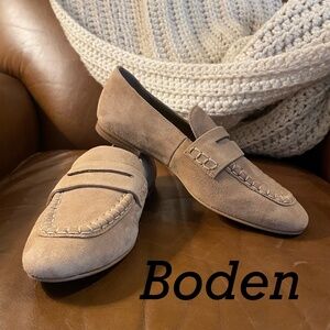 GREAT DEAL on Boden tan suede penny loafers Size 37 (6)